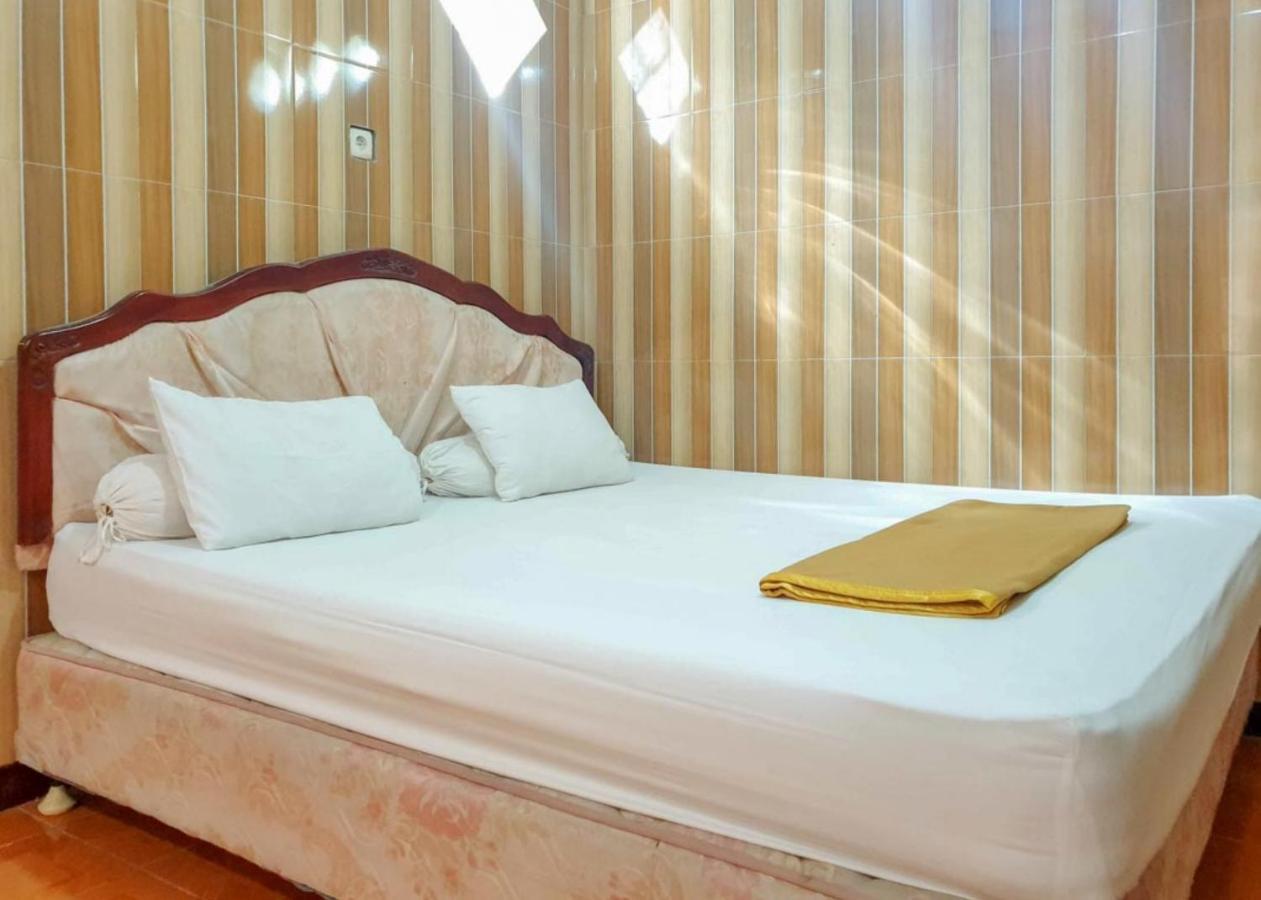 Hotel Mario Pulana Bone Watampone Exterior foto